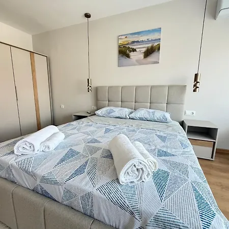 Azure Lazur 2bd Lejlighed Burgas City